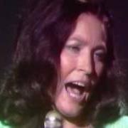 The lyrics HE'S GOT THE WHOLE WORLD IN HIS HANDS of LORETTA LYNN is also present in the album Who says god is dead! (1968)