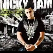 The lyrics CAMBIAR LA RUTINA of NICKY JAM is also present in the album The black carpet (2007)