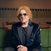 The lyrics BETTER WITH YOU of SIMPLY RED is also present in the album Time (2023)