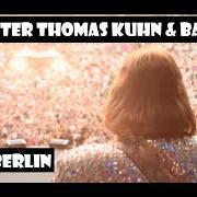 The lyrics MUSIK IST TRUMPF of DIETER THOMAS KUHN is also present in the album Gold (1997)