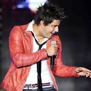 The lyrics EU SOU SEU MEU BEM of CRISTIANO ARAÚJO is also present in the album Cristiano araújo (ao vivo em goiânia) (2012)