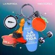 The lyrics ENS TENIM A PROP of MIKI NÚÑEZ is also present in the album La partida (2024)