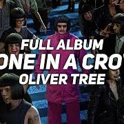 The lyrics INVISIBLE MAN of OLIVER TREE is also present in the album Alone in a crowd (2023)