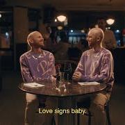 The lyrics HEAVY HEARTED of JUNGLE GIANTS (THE) is also present in the album Love signs (2021)