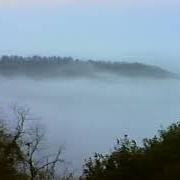 The lyrics DIFFRAZIONE of ANDREA LASZLO DE SIMONE is also present in the album Una lunghissima ombra (2025)